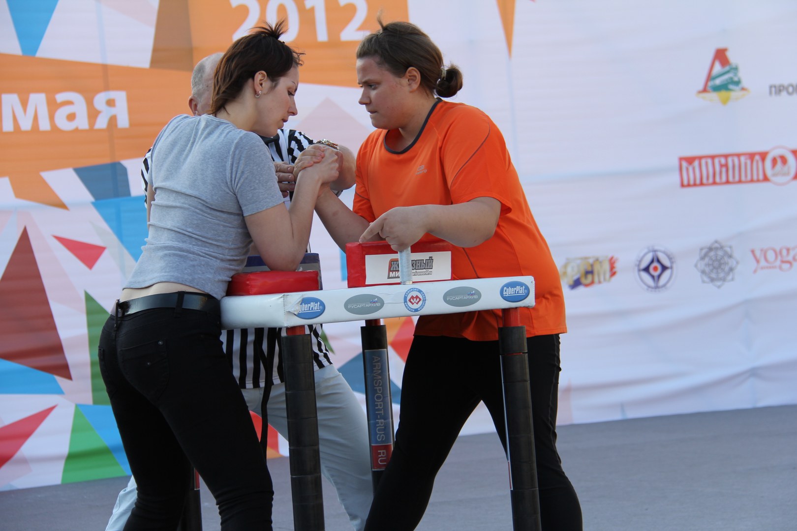 Armrestling Na Krasnoj Ploshchadi