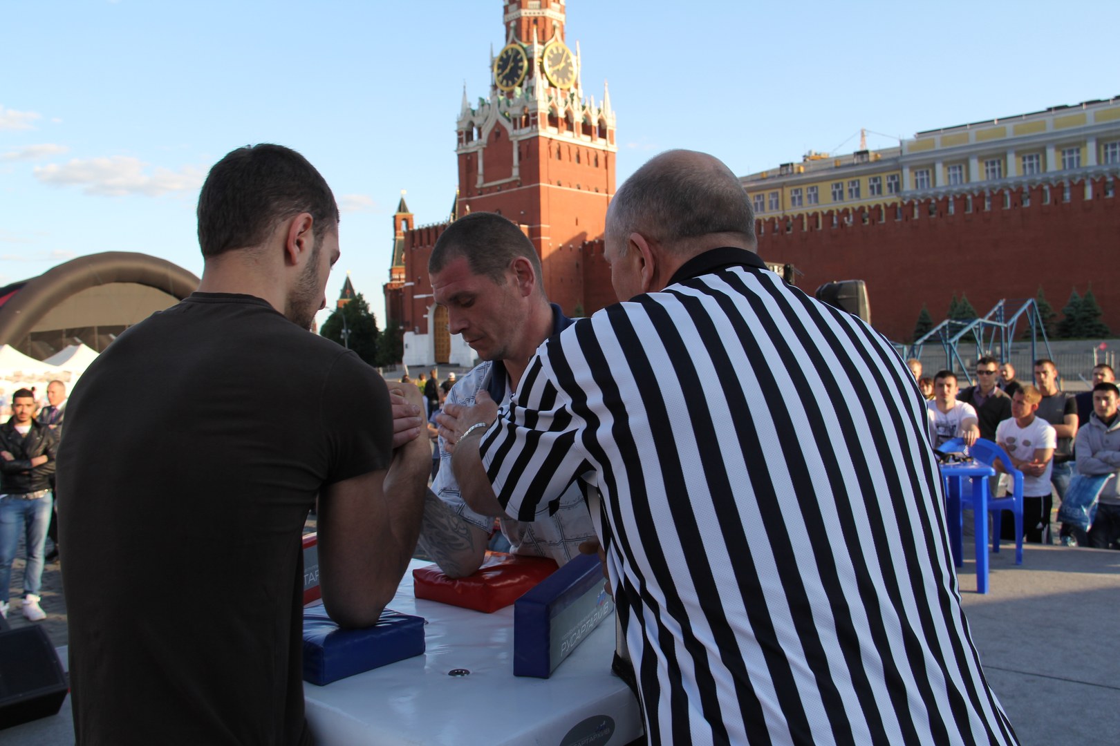 Armrestling Na Krasnoj Ploshchadi