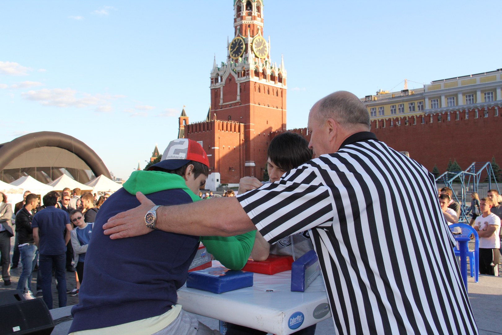 Armrestling Na Krasnoj Ploshchadi