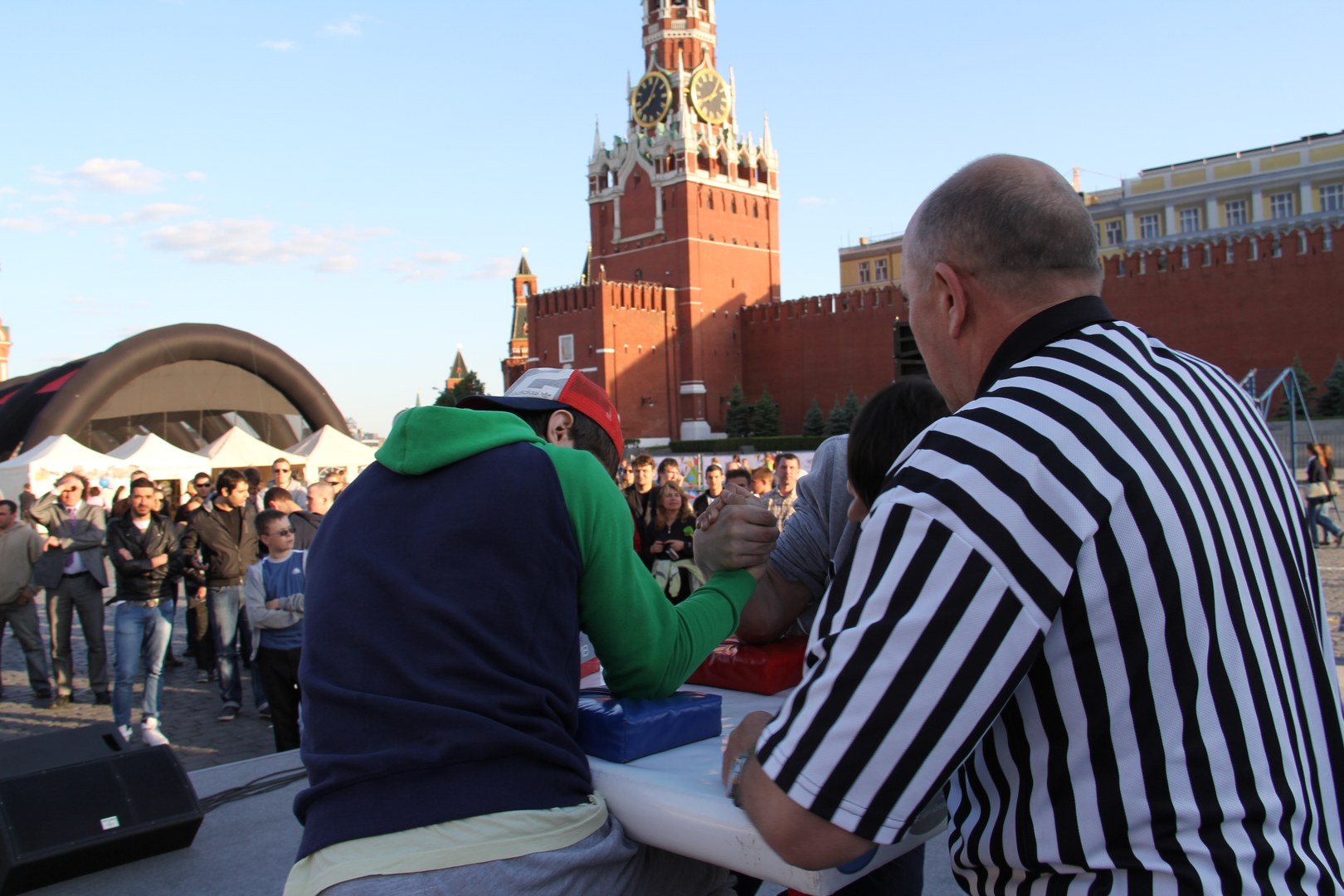 Armrestling Na Krasnoj Ploshchadi