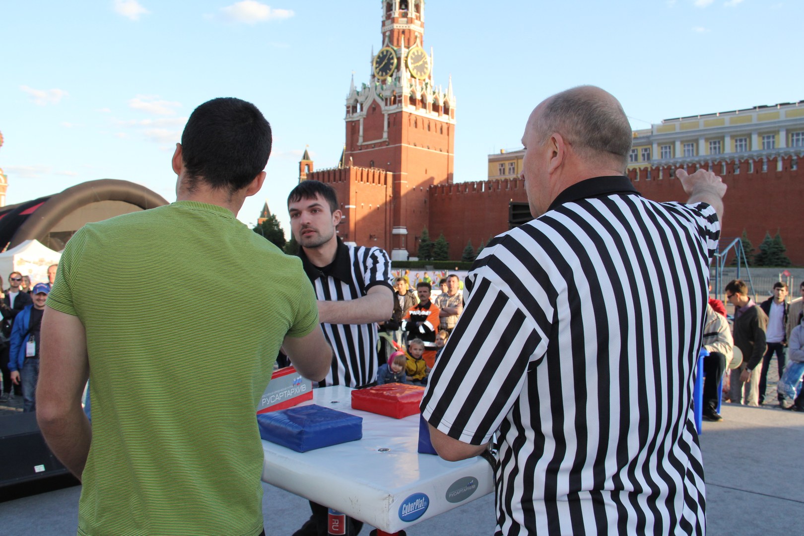 Armrestling Na Krasnoj Ploshchadi