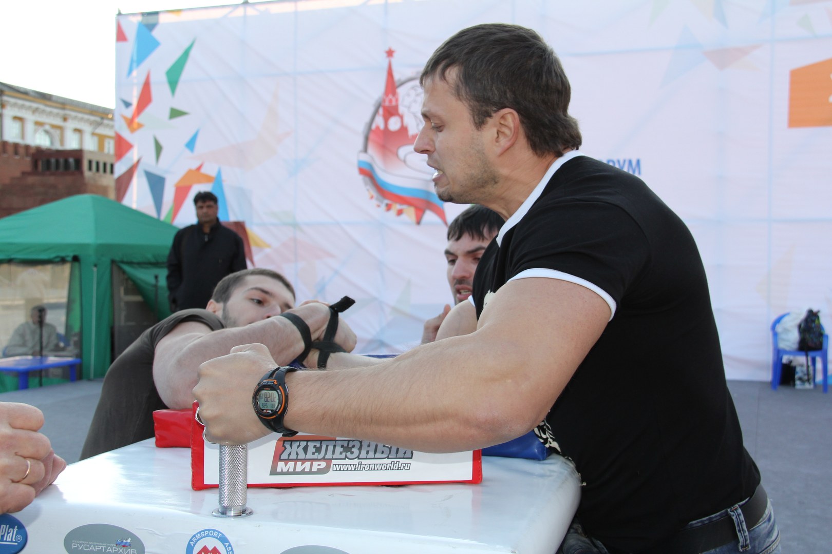 Armrestling Na Krasnoj Ploshchadi