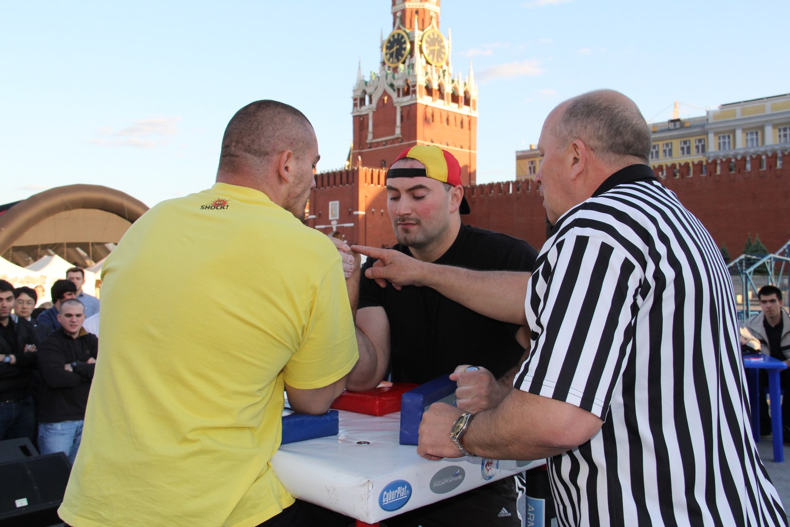 Armrestling Na Krasnoj Ploshchadi