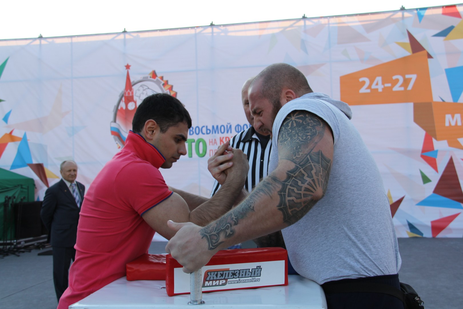Armrestling Na Krasnoj Ploshchadi