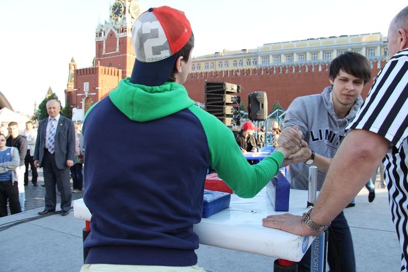 Armrestling Na Krasnoj Ploshchadi