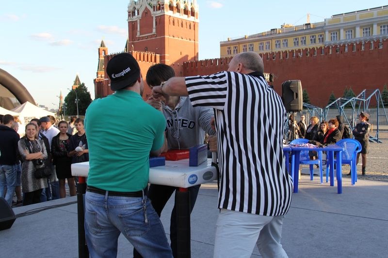 Armrestling Na Krasnoj Ploshchadi