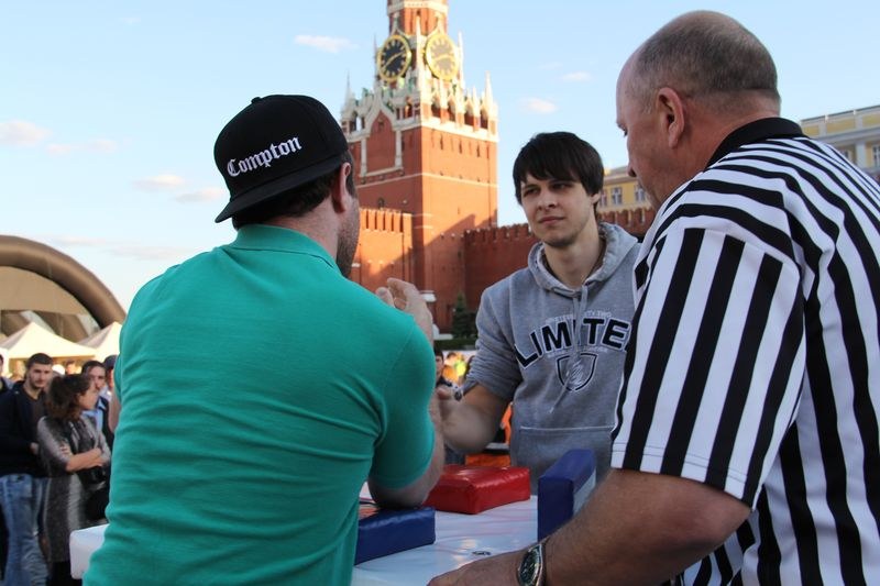 Armrestling Na Krasnoj Ploshchadi