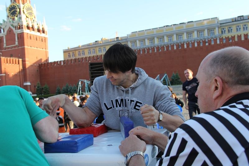 Armrestling Na Krasnoj Ploshchadi