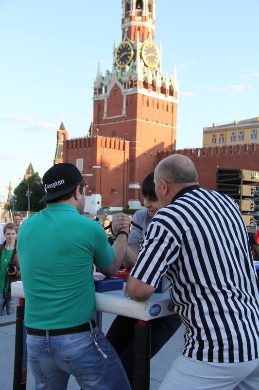 Armrestling Na Krasnoj Ploshchadi