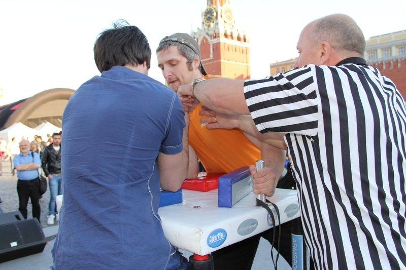 Armrestling Na Krasnoj Ploshchadi