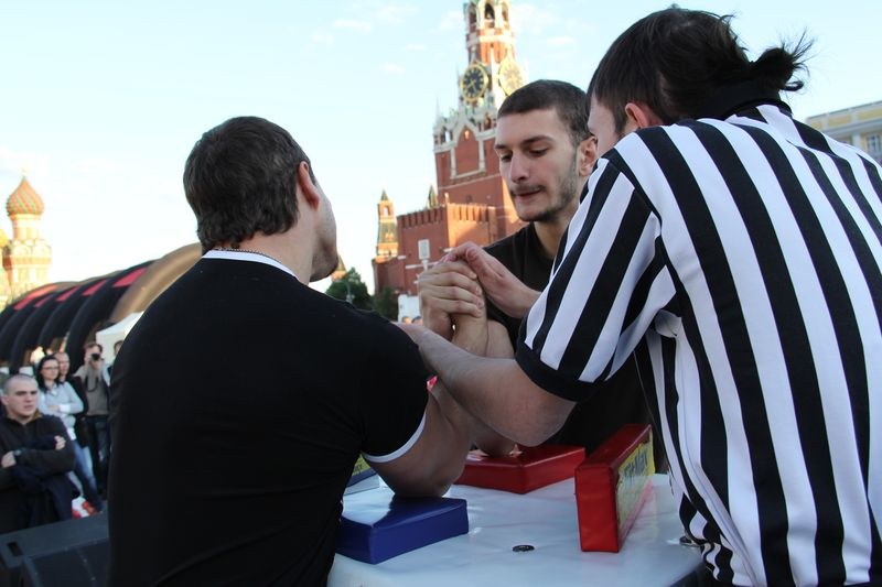 Armrestling Na Krasnoj Ploshchadi