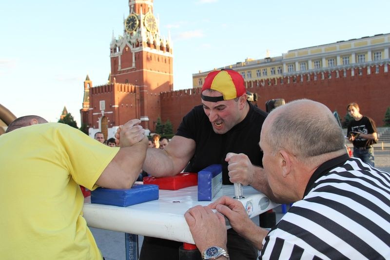 Armrestling Na Krasnoj Ploshchadi