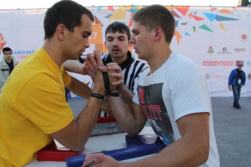 Armrestling Na Krasnoj Ploshchadi