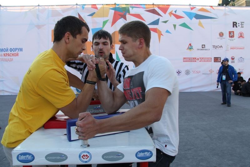 Armrestling Na Krasnoj Ploshchadi