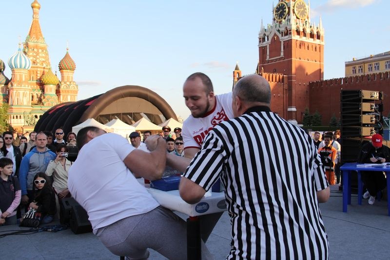 Armrestling Na Krasnoj Ploshchadi