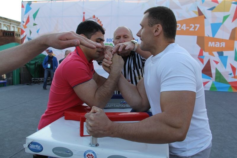 Armrestling Na Krasnoj Ploshchadi