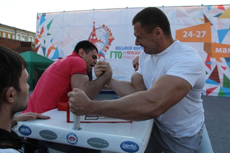 Armrestling Na Krasnoj Ploshchadi