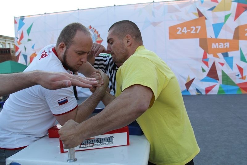 Armrestling Na Krasnoj Ploshchadi