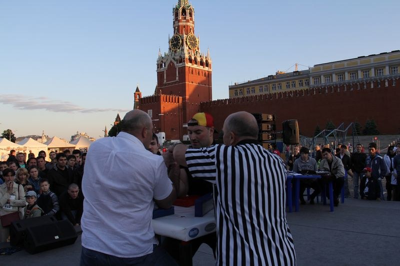 Armrestling Na Krasnoj Ploshchadi