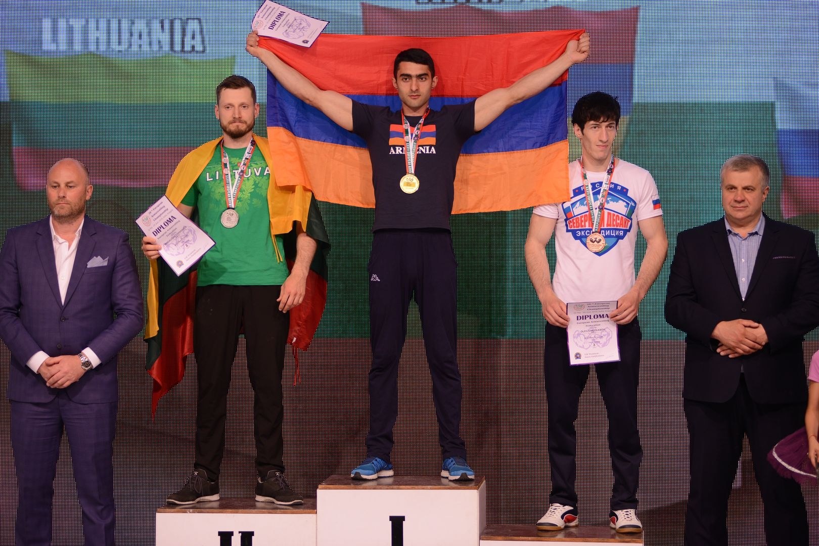 Euroarm2018 Day4 Seniors Left