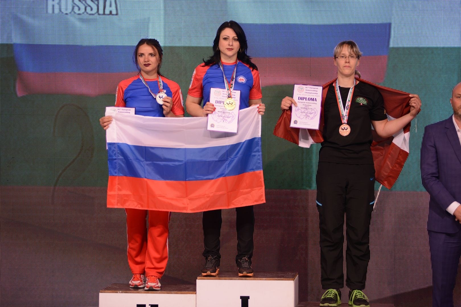 Euroarm2018 Day4 Seniors Left