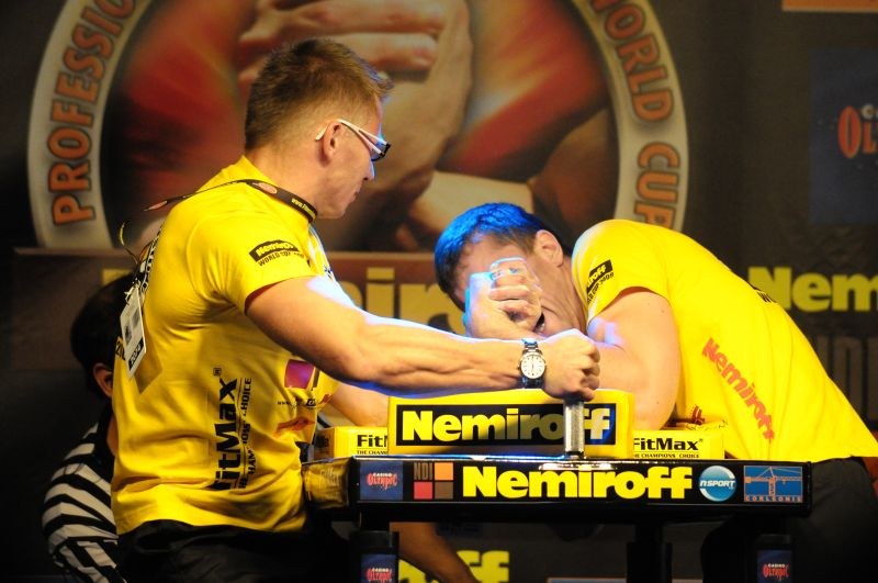 Nemiroff 2009 Day 1 Left Hand