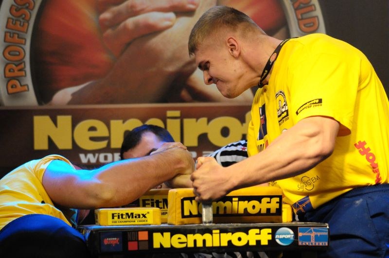 Nemiroff 2009 Day 2 Right Hand