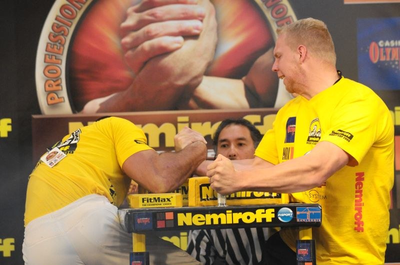 Nemiroff 2009 Day 2 Right Hand