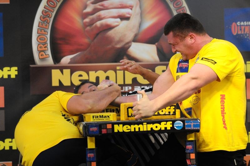 Nemiroff 2009 Day 2 Right Hand