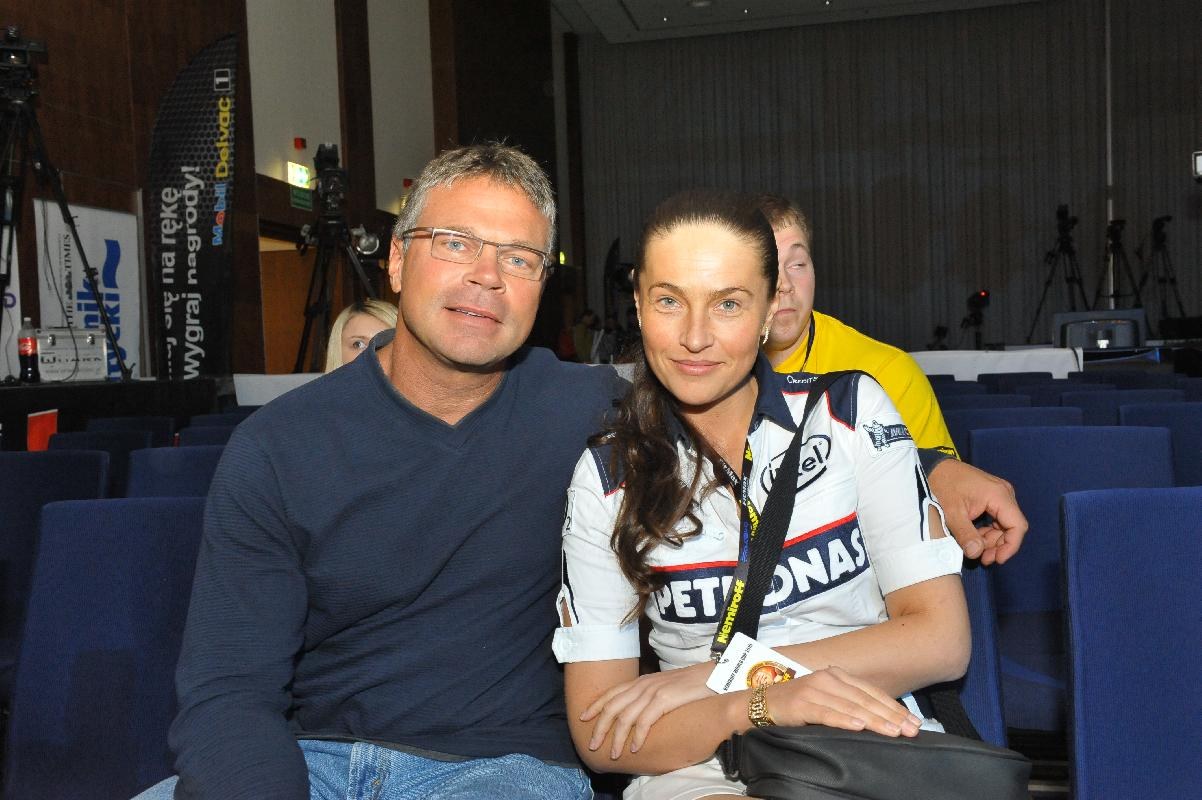 Nemiroff 2010 Left Hand