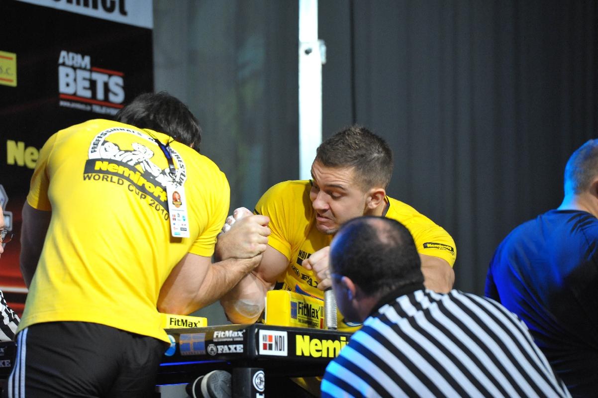 Nemiroff 2010 Right Hand