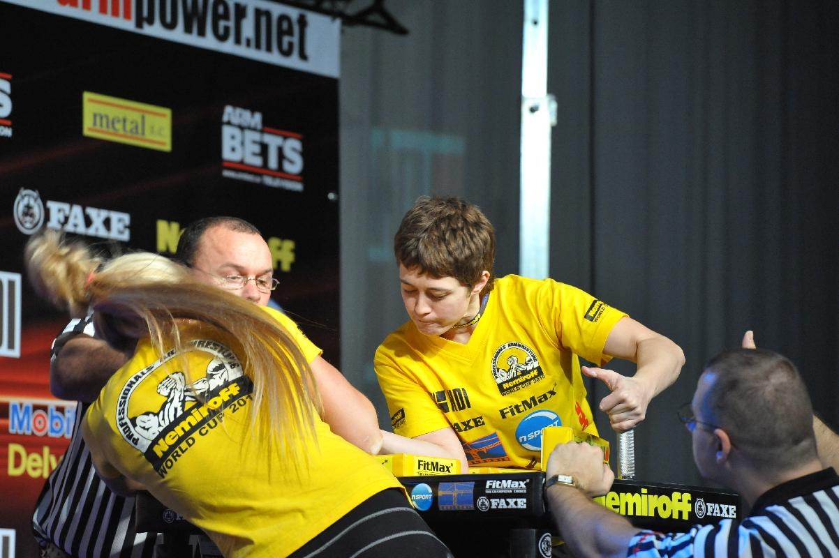 Nemiroff 2010 Right Hand