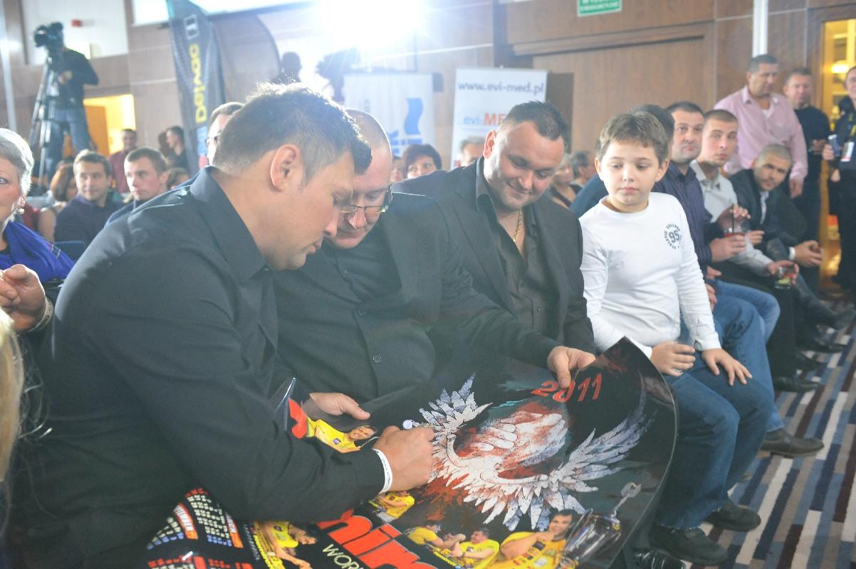 Nemiroff 2010 Right Hand