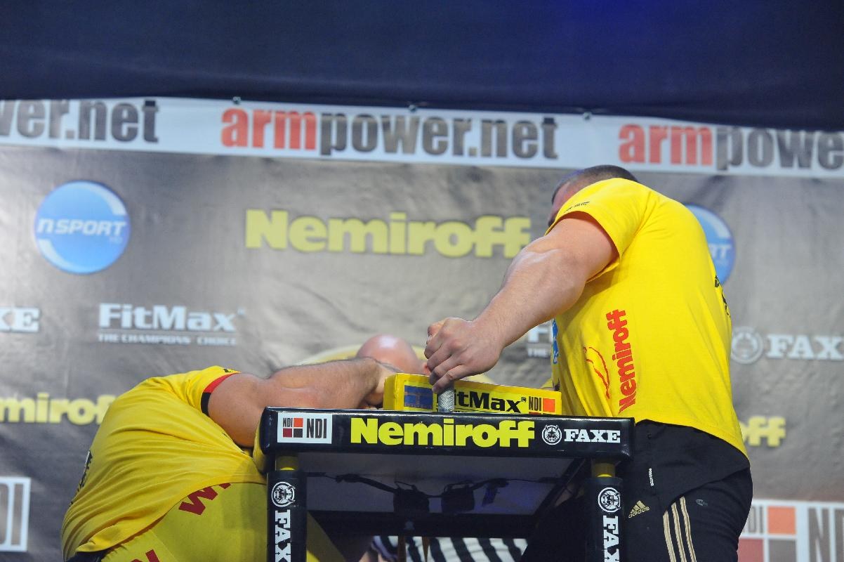 Nemiroff 2010 Right Hand