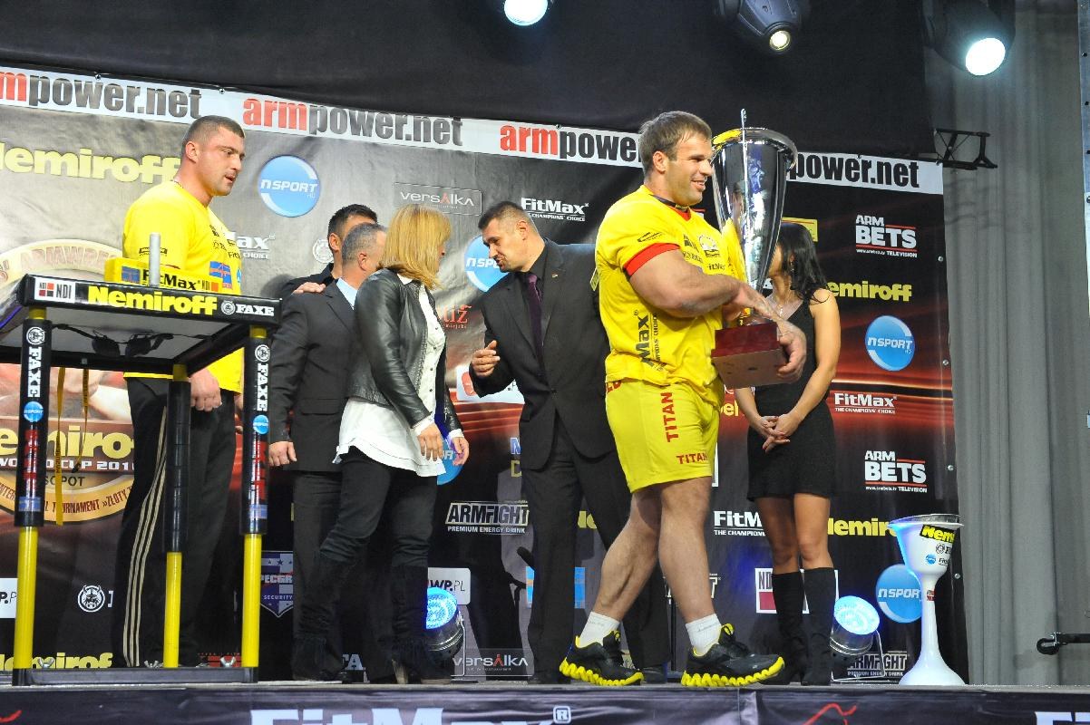 Nemiroff 2010 Right Hand