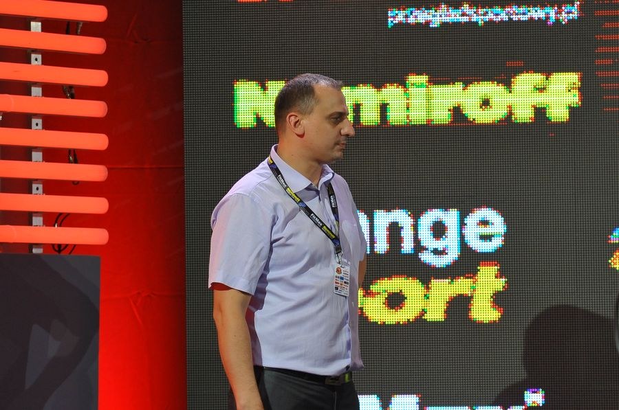 Nemiroff 2012 Right Hand