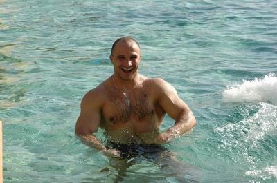 Vendetta In Dubai Preparing