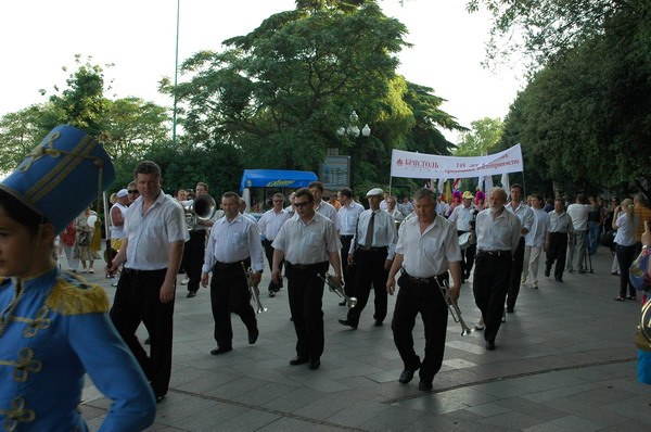 Vendetta Yalta Parade