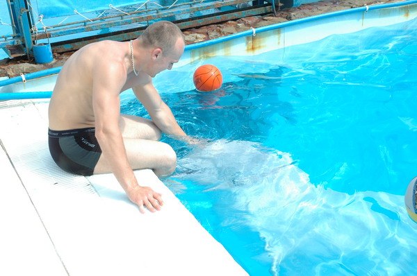 Vendetta Yalta Swimming Pool