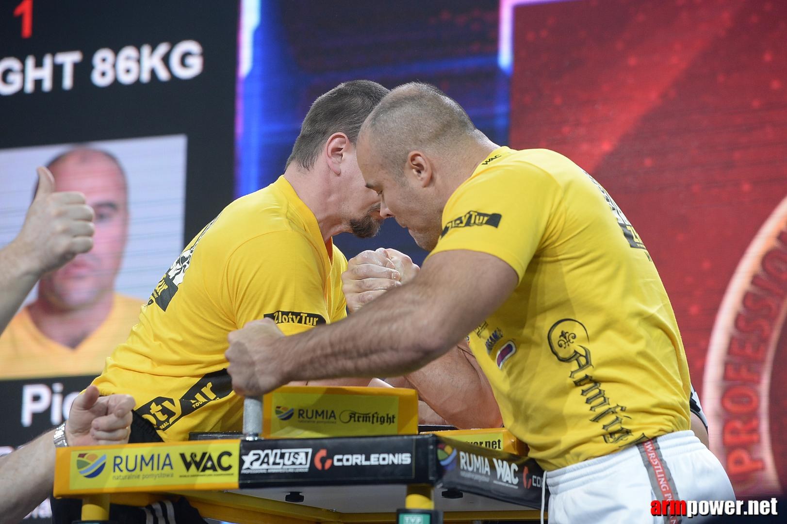 Zloty Tur 2015 By Mark Kazus Right Hand