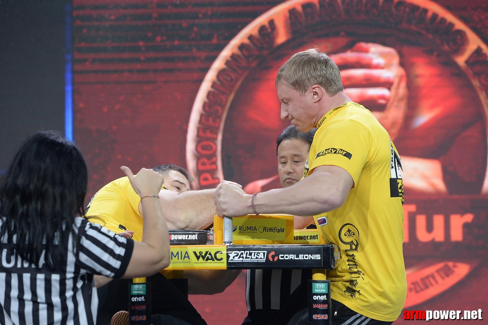 Zloty Tur 2015 By Mark Kazus Right Hand