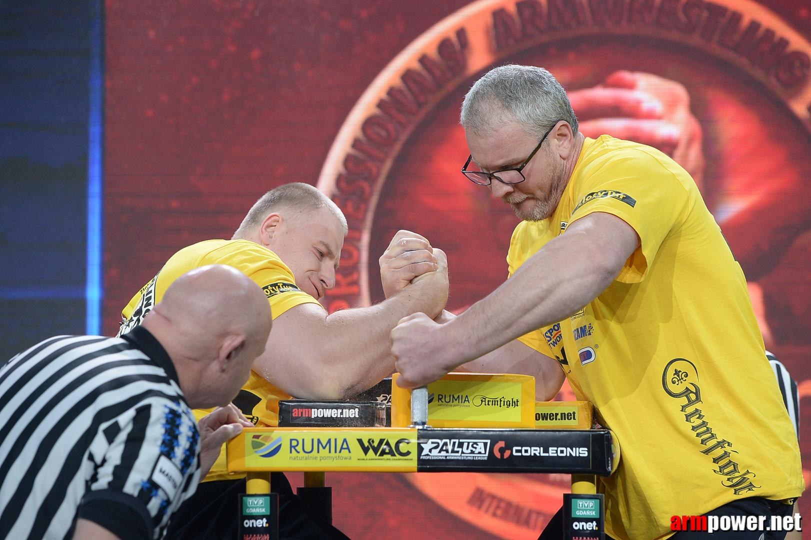 Zloty Tur 2015 By Mark Kazus Right Hand