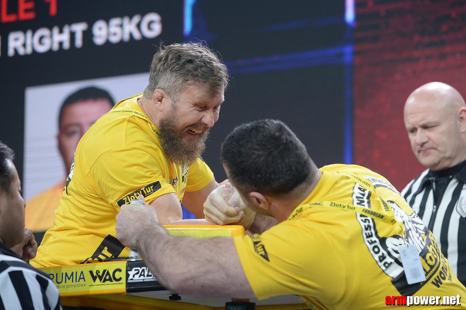 Zloty Tur 2015 By Mark Kazus Right Hand