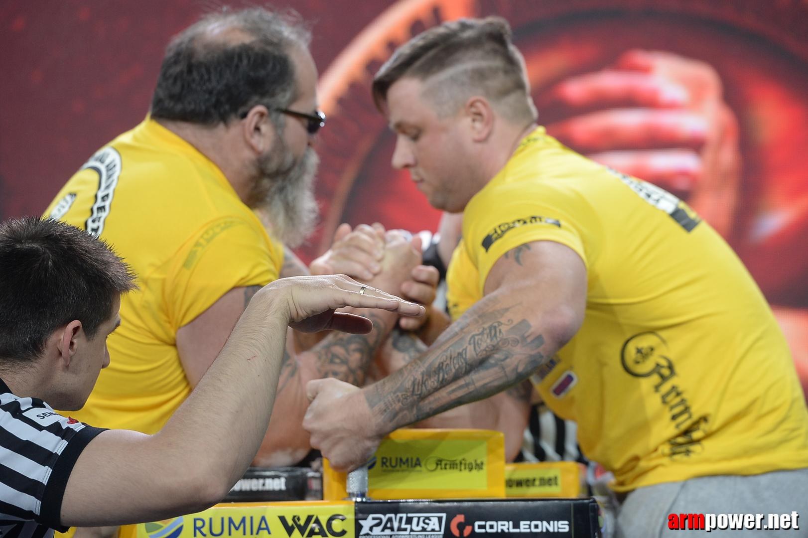 Zloty Tur 2015 By Mark Kazus Right Hand