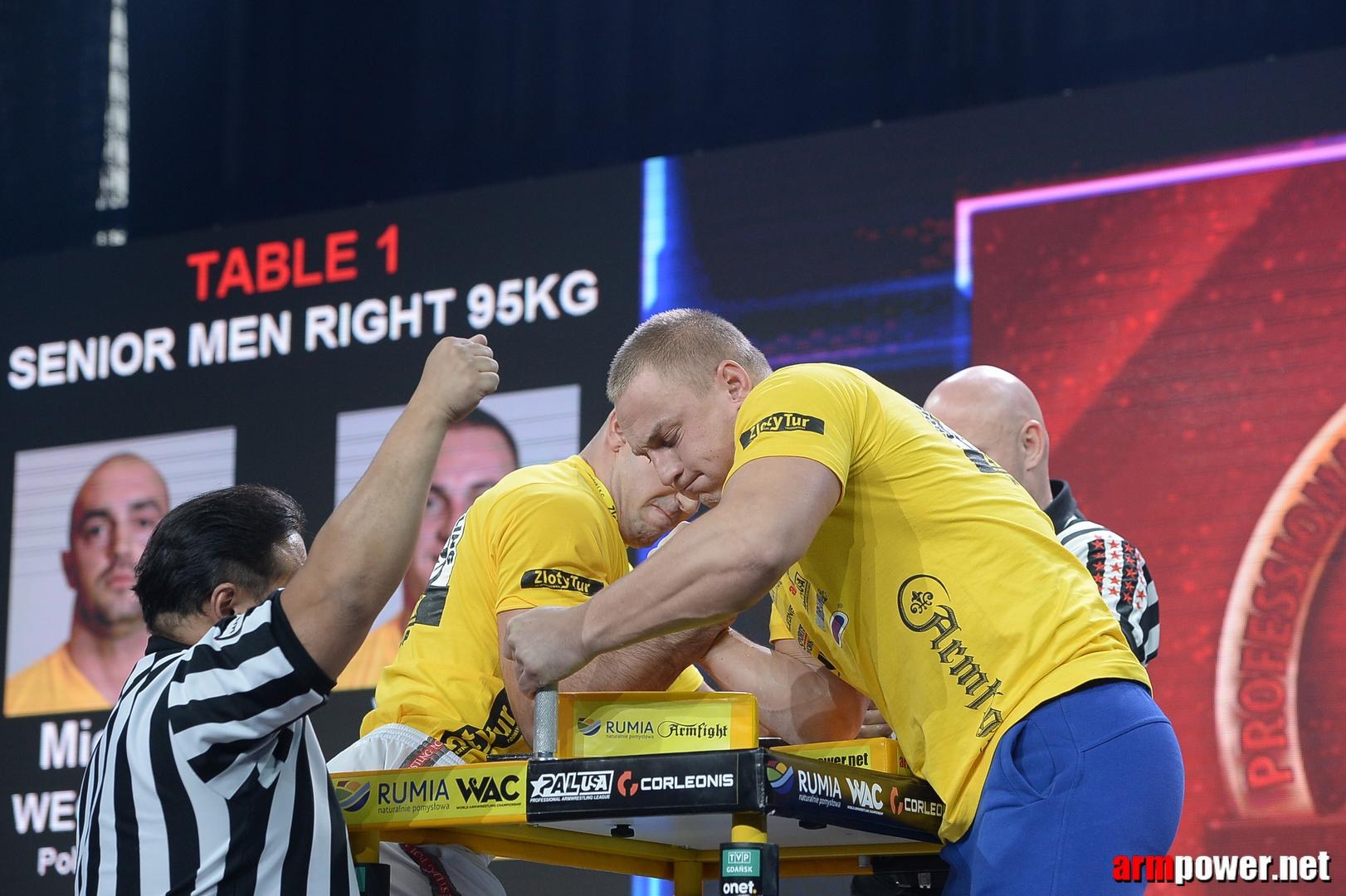 Zloty Tur 2015 By Mark Kazus Right Hand