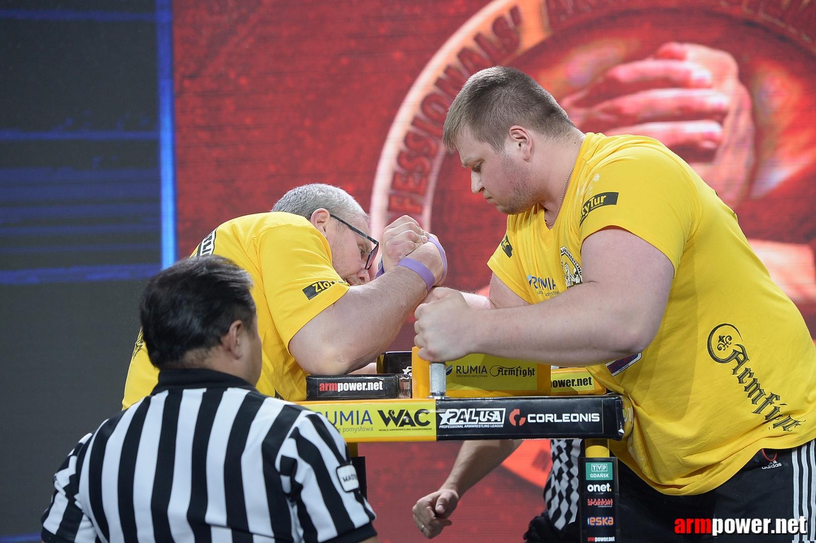 Zloty Tur 2015 By Mark Kazus Right Hand