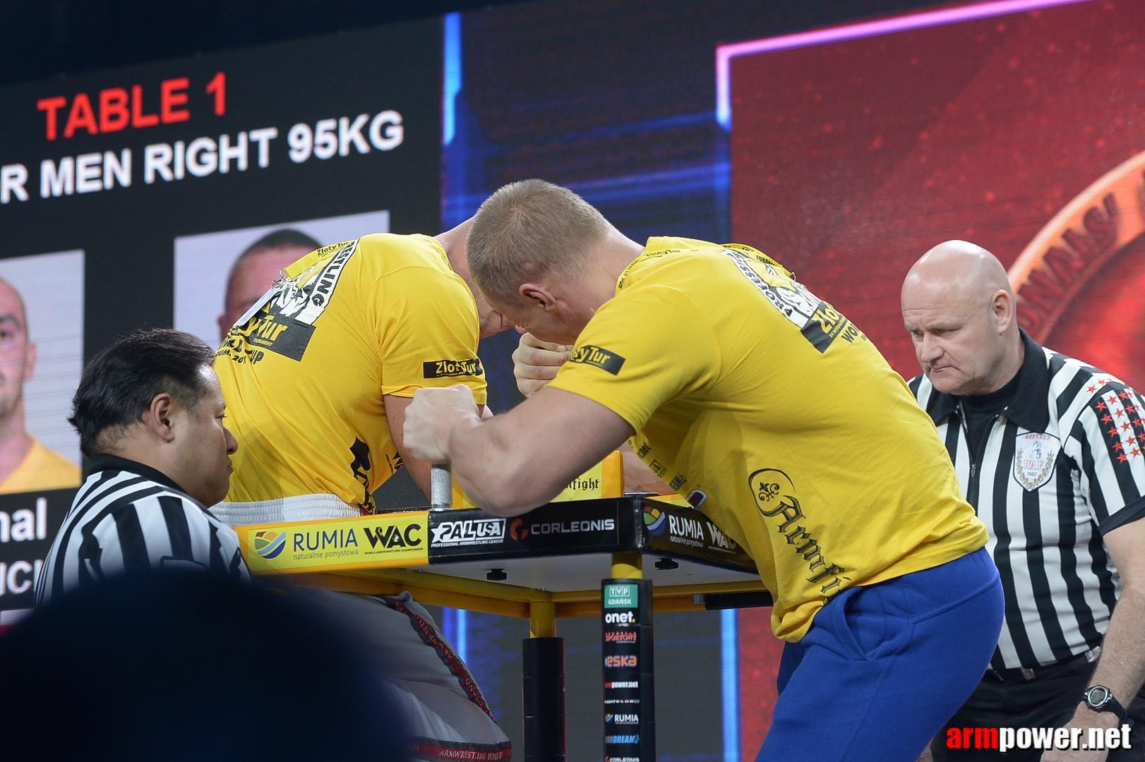 Zloty Tur 2015 By Mark Kazus Right Hand