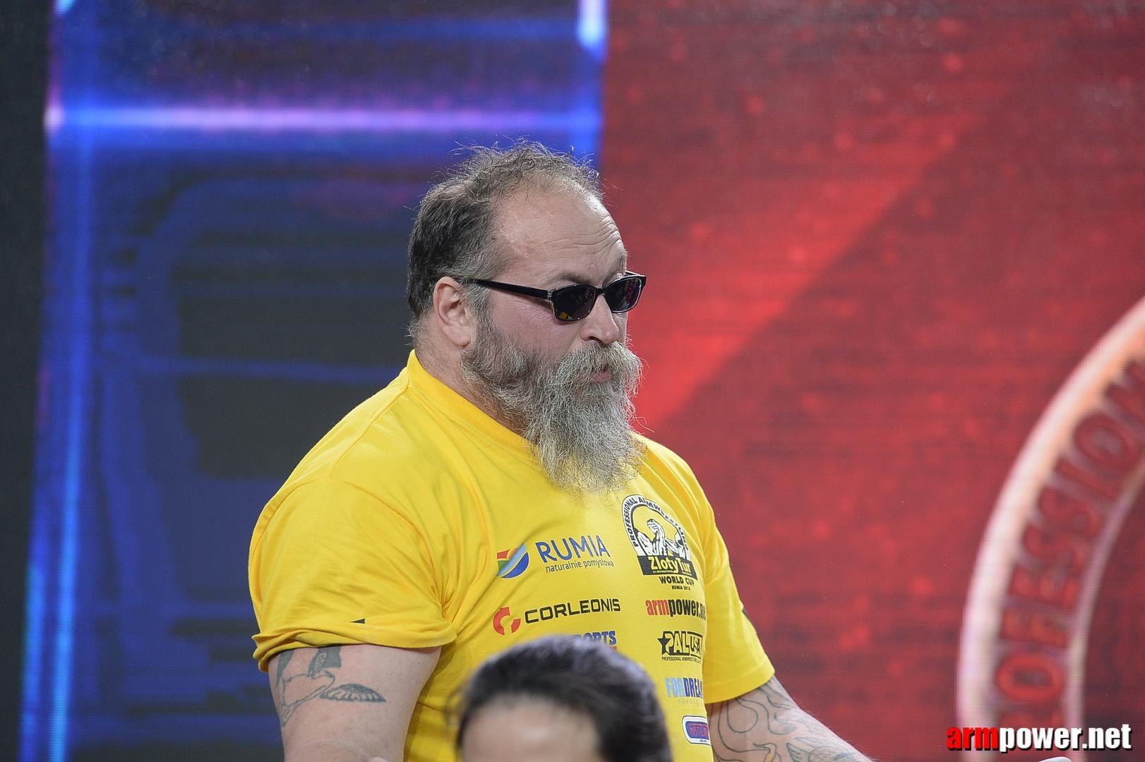 Zloty Tur 2015 By Mark Kazus Right Hand