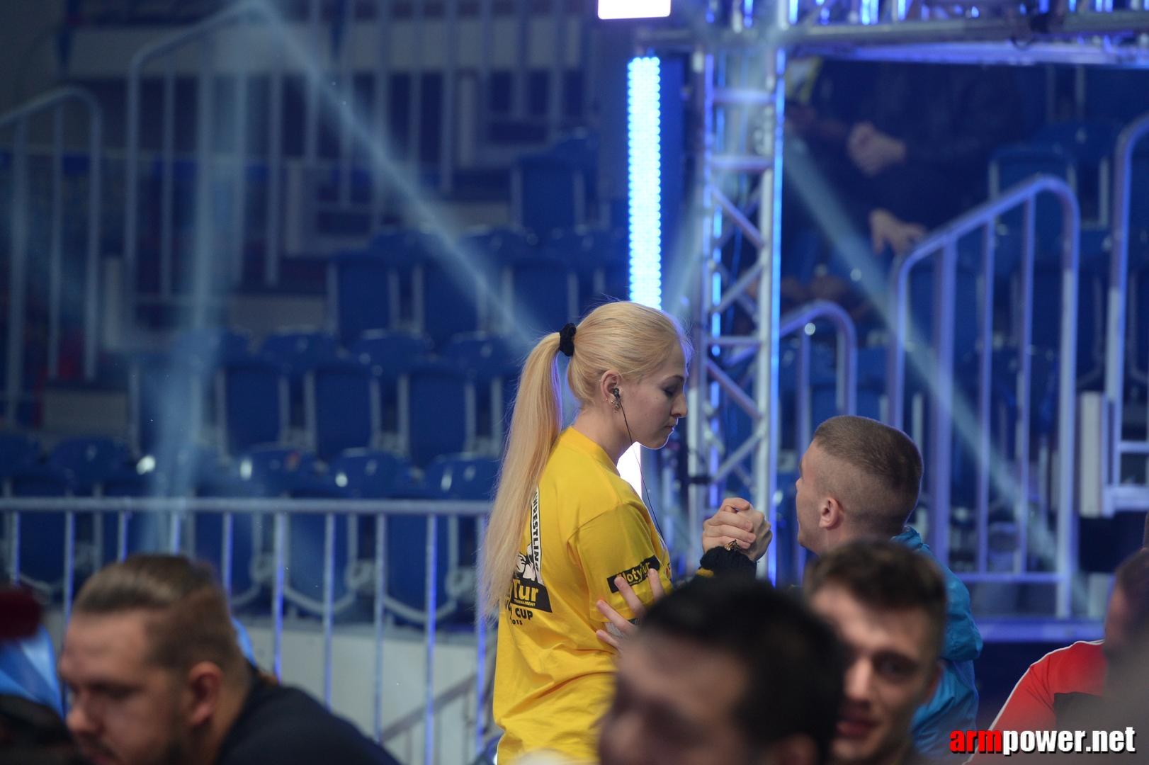 Zloty Tur 2015 By Mark Kazus Right Hand