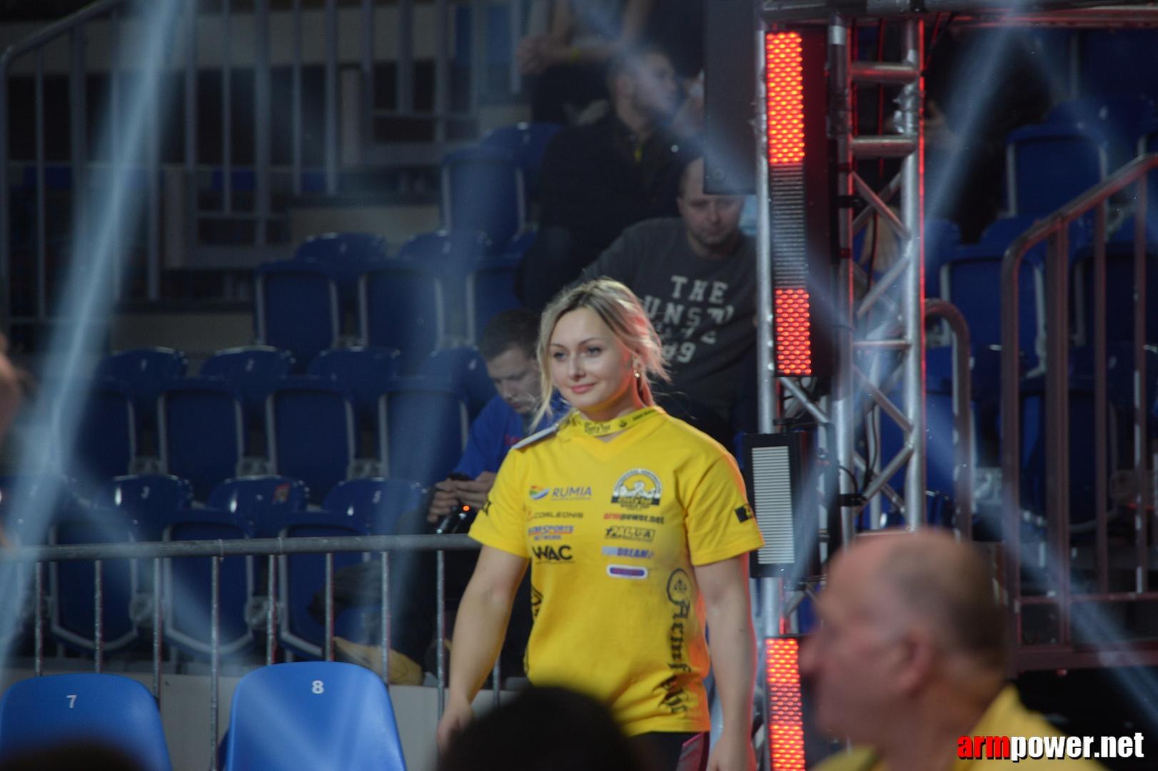 Zloty Tur 2015 By Mark Kazus Right Hand